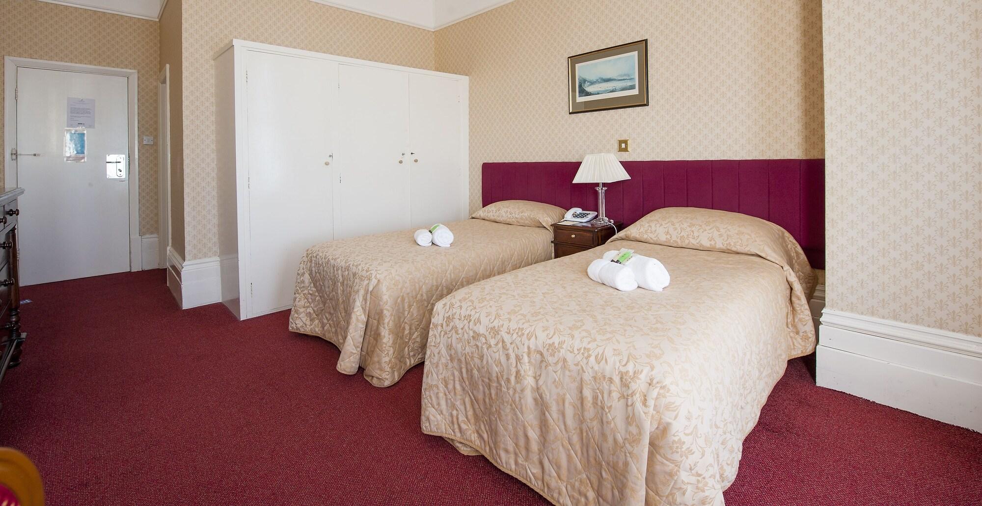 Albany Lions Hotel Eastbourne Ngoại thất bức ảnh