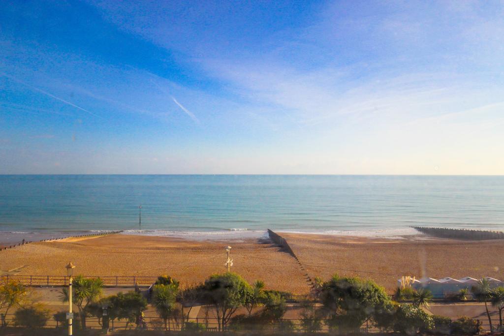 Albany Lions Hotel Eastbourne Ngoại thất bức ảnh