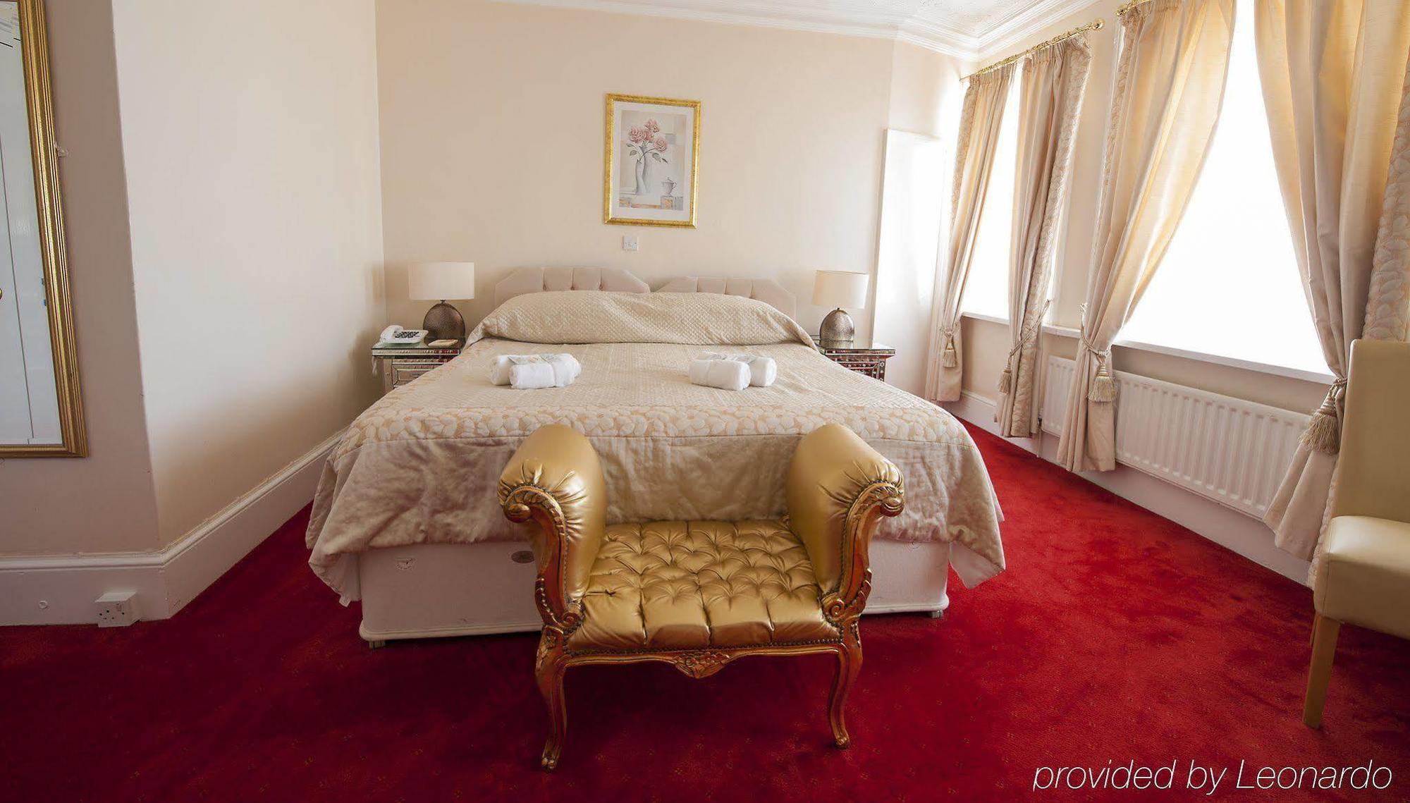 Albany Lions Hotel Eastbourne Ngoại thất bức ảnh