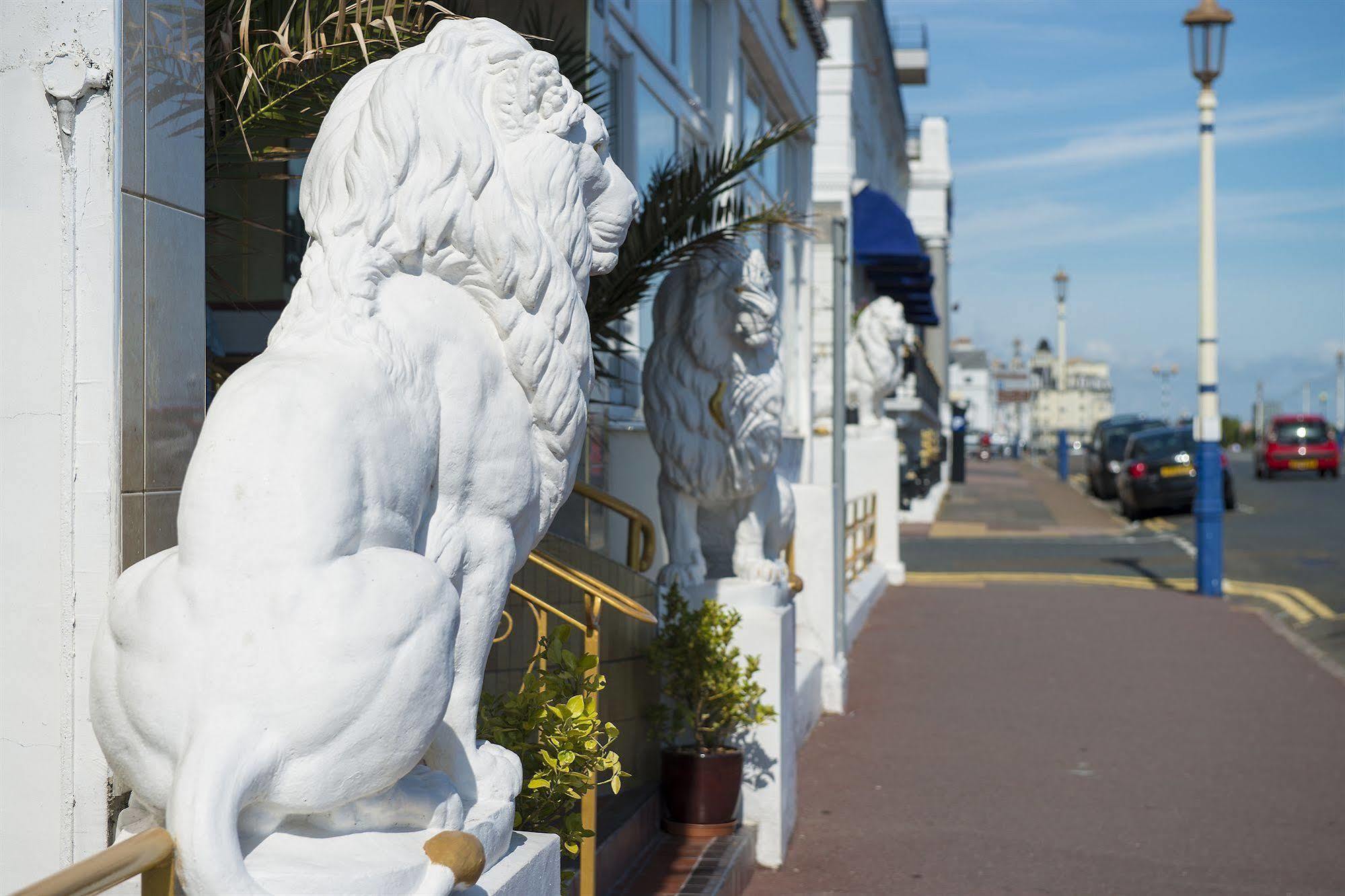 Albany Lions Hotel Eastbourne Ngoại thất bức ảnh